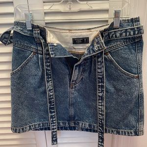 Size 6 Abercrombie and Fitch tie front jean skirt